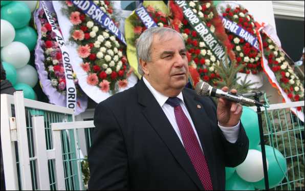 “Kırkpınar orada herkes boyunun ölçüsünü alacak.” diyen Ramis Özgen rakiplerine