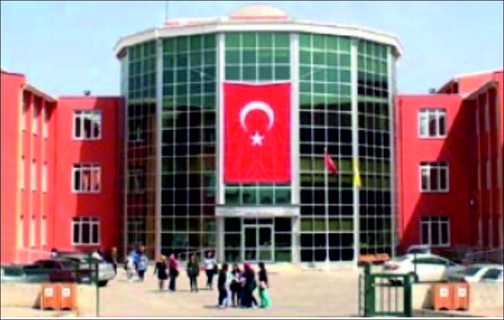 1994-1995 eğitim-öğretim yılında Muhasebe ve Pazarlama Programları ile Uzunköprü Öğretmen