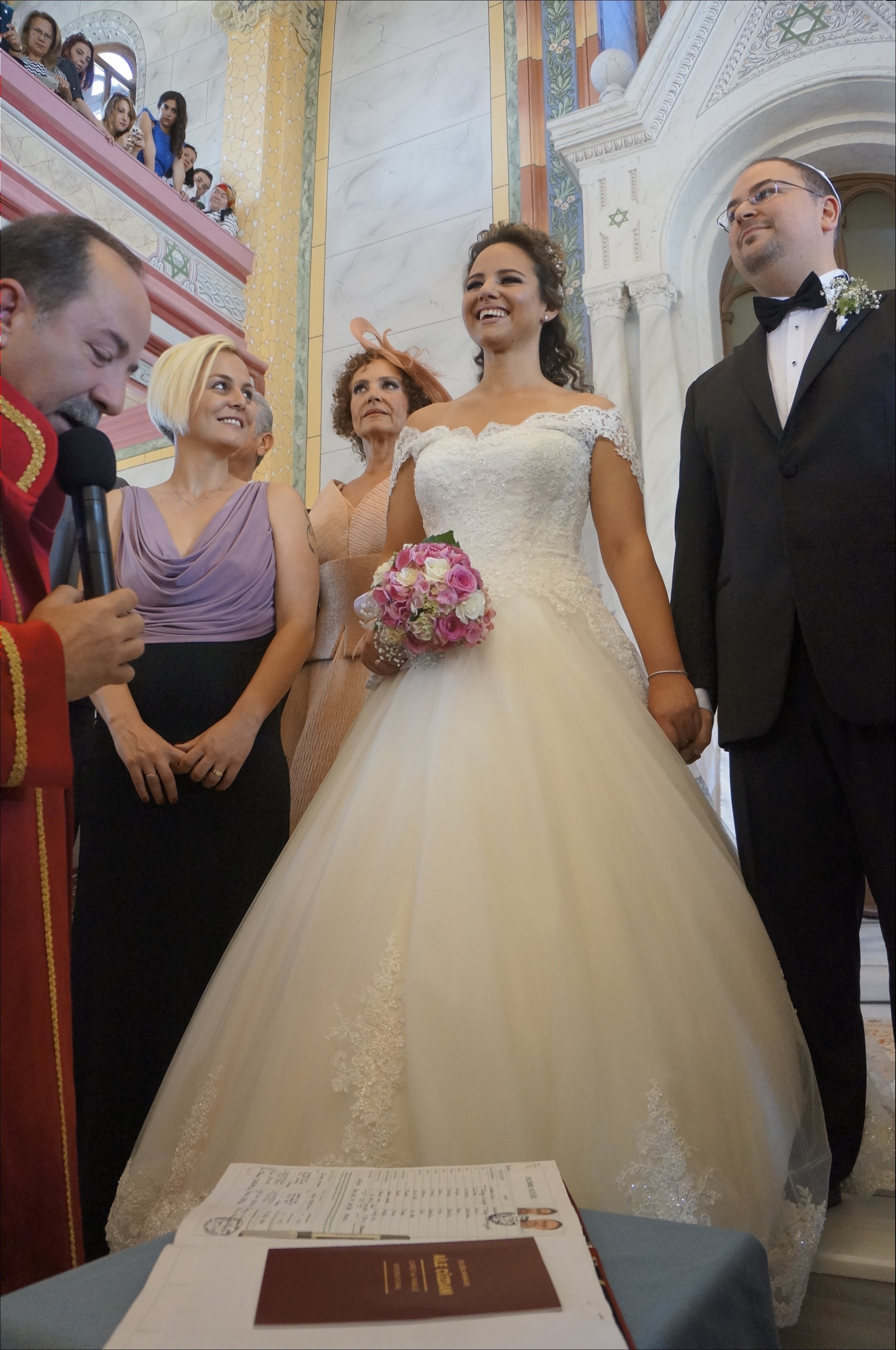 - Edirne'deki Büyük Sinagog'da 41 yıl sonra ilk kez nikah