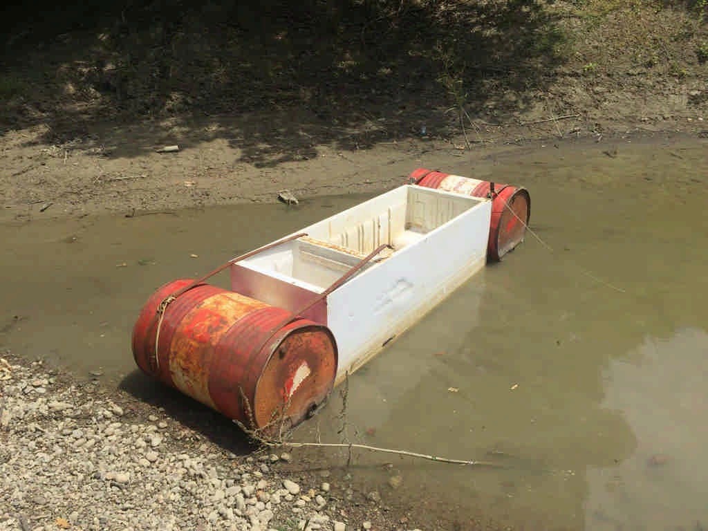 - Uzunköprü'de, buzdolabından bozma kayıkla Beykonak göletinde çıktığı gezintide boğulan