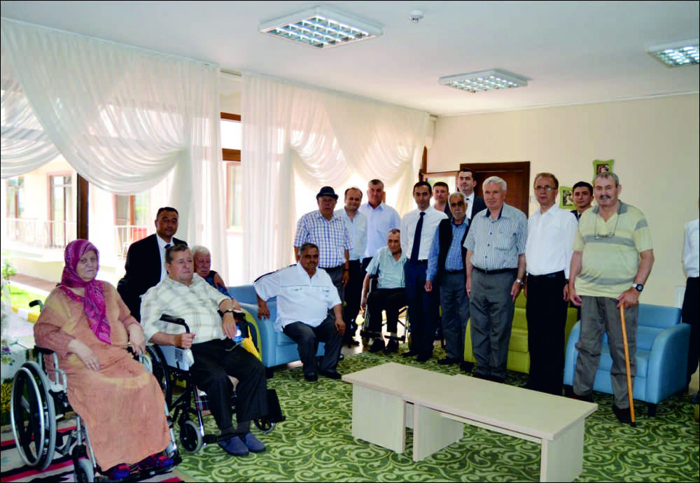 Tüm yurtta olduğu gibi ilçemizde de Ramazan bayramı dolayısıyla bayramlaşma