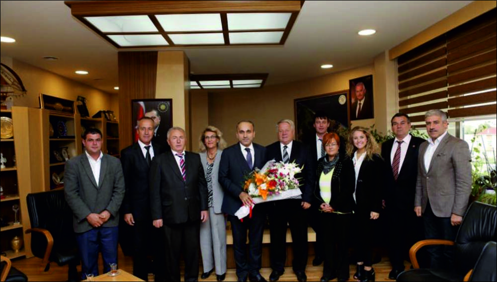 Meriç Belediye Başkanı Nihat Yörük, ilçenin kardeş belediyesi olan İstanbul
