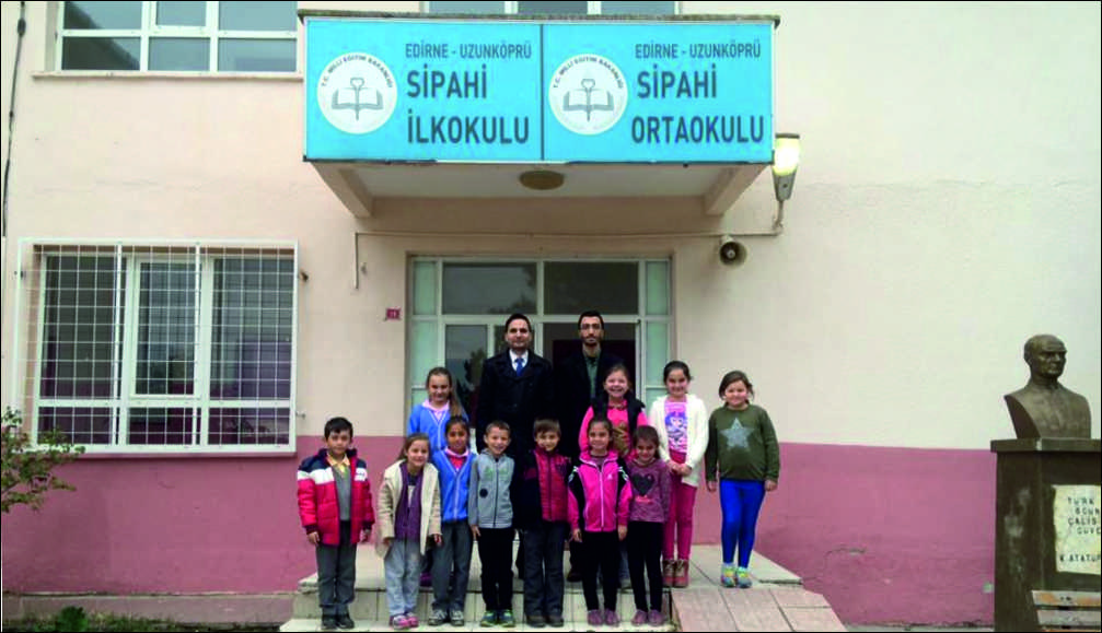 Uzunköprü  İlçe Milli Eğitim Müdürü Eralp AKMAN , ilçeye bağlı