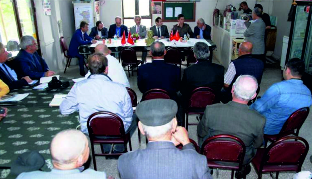Uzunköprü Kaymakamı Kemal YILDIZ, bir süredir başlattığı köy gezilerinde aralıksız