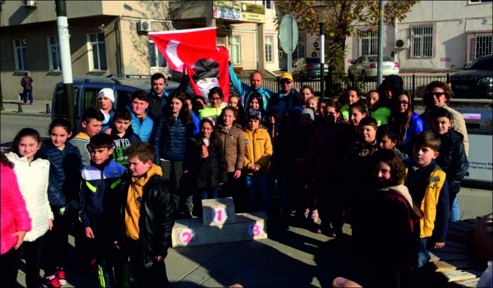 Geçtiğimiz Ağustos ayında hayata veda eden Şinasi İlkokulu Öğretmeni Merhum