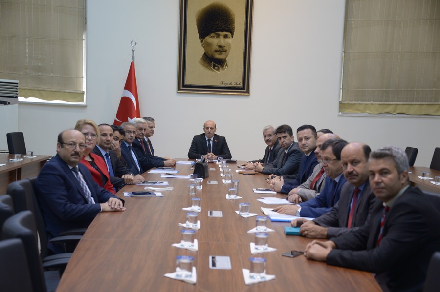 Kırklareli’de Köylerin Altyapısının Desteklenmesi (KÖYDES) Tahsisat Komisyonu toplantısı yapıldı. Kırklareli