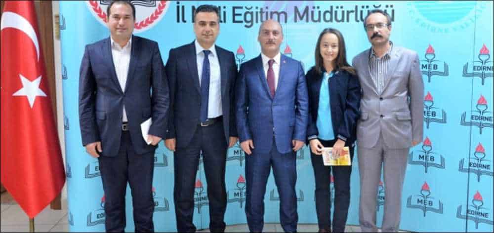 Edirne’de meslek liseleri arasında düzenlenen kitap okuma etkinliği kapsamında düzenlenen