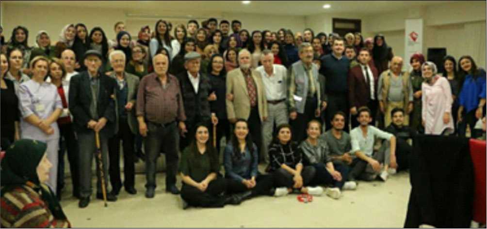 İlçemiz Uygulamalı Bilimler Meslek Yüksek Okulu öğrencilerinden oluşan ‘Gülen Yüzlere