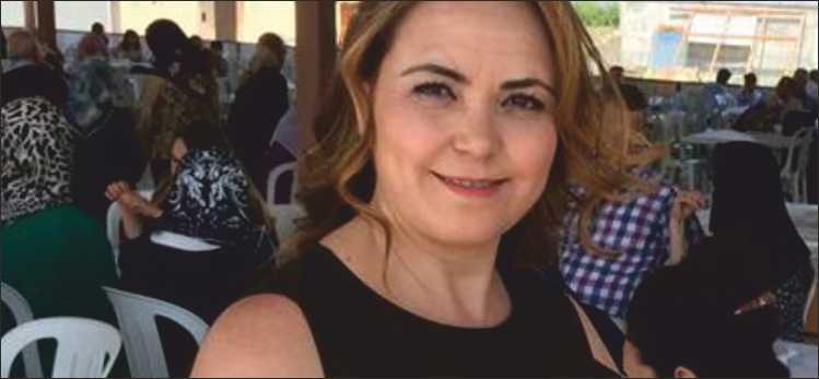 Adalet ve Kalkınma Partisinde yaklaşık 1,5 yıldır Kadın Kolu Başkanı