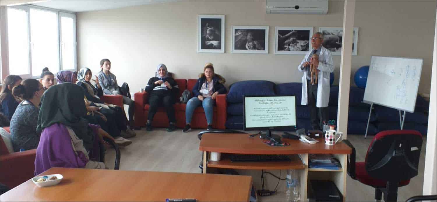 Devlet Hastanesinde açılan “Gebelik okulu” ile annelere sağlıklı bir gebelik