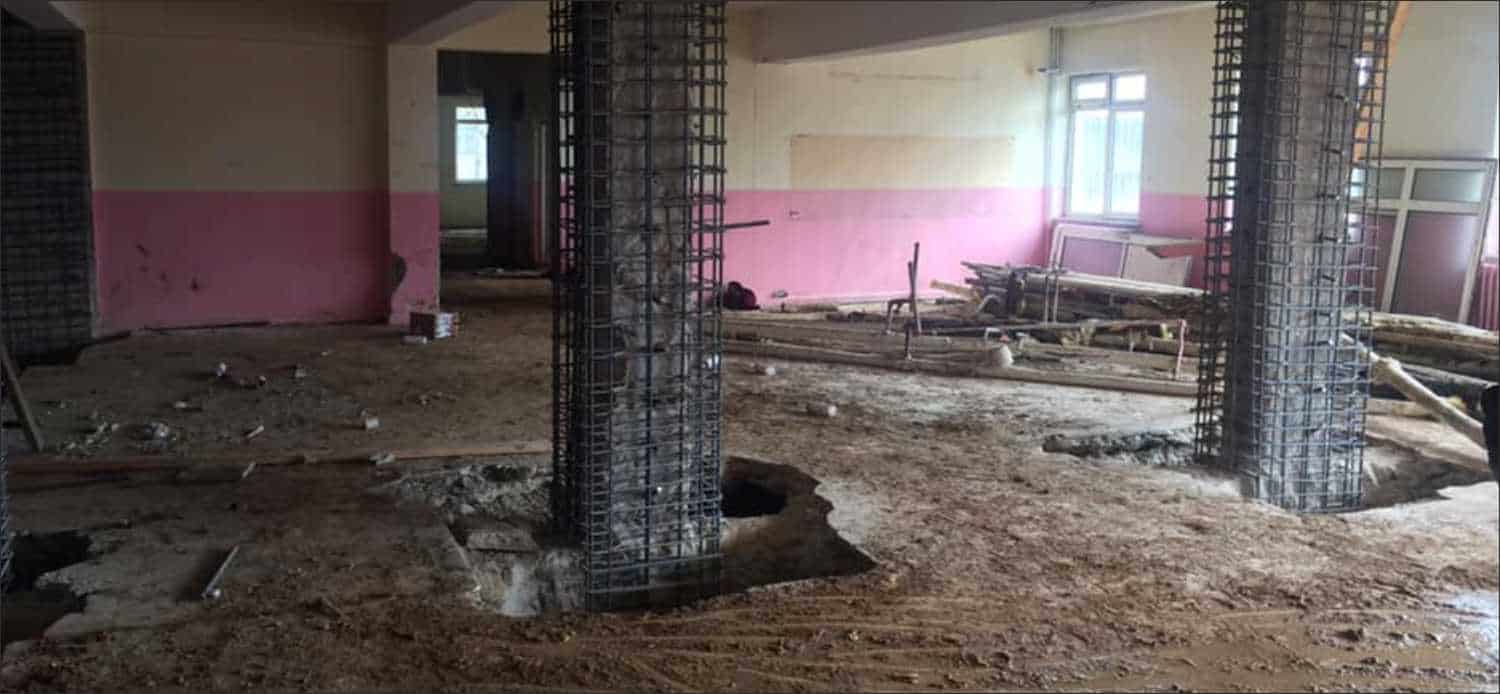 Depreme dayanıksız olduğu belirlenen ilçemizdeki bazı okullar için güçlendirme çalışmalarına