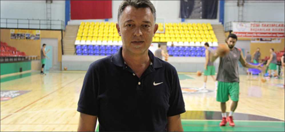 Edirnespor’un Türkiye Basketbol Ligi’ndeki son maçında Mimar Sinan Spor Salonu’nda