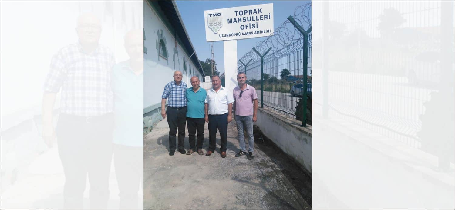 Cumhuriyet Halk Partisi Uzunköprü İlçe Başkanı Muammer Çetiner, beraberinde CHP