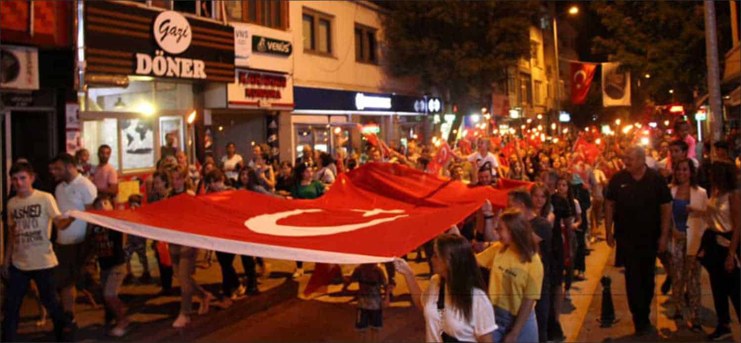 30 Ağustos Zafer Bayramı kutlamaları çerçevesinde Uzunköprü Belediyesi tarafından organize