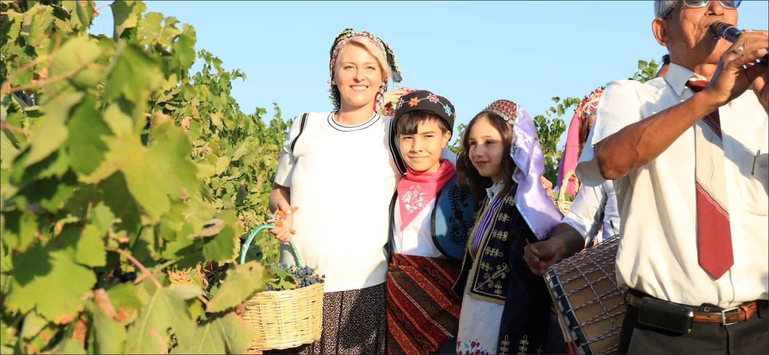 Uzunköprü Belediyesi tarafından Yeniköy Mahallesi’nde düzenlenen ‘Yeniköy Bağbozumu ve Yayla