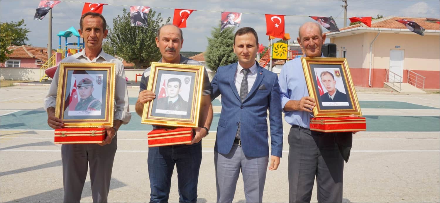 Meriç ilçesinde, Meriç Kaymakamlığı tarafından Şehitlerinin isimleriyle hatıralarının yaşatılması amacıyla