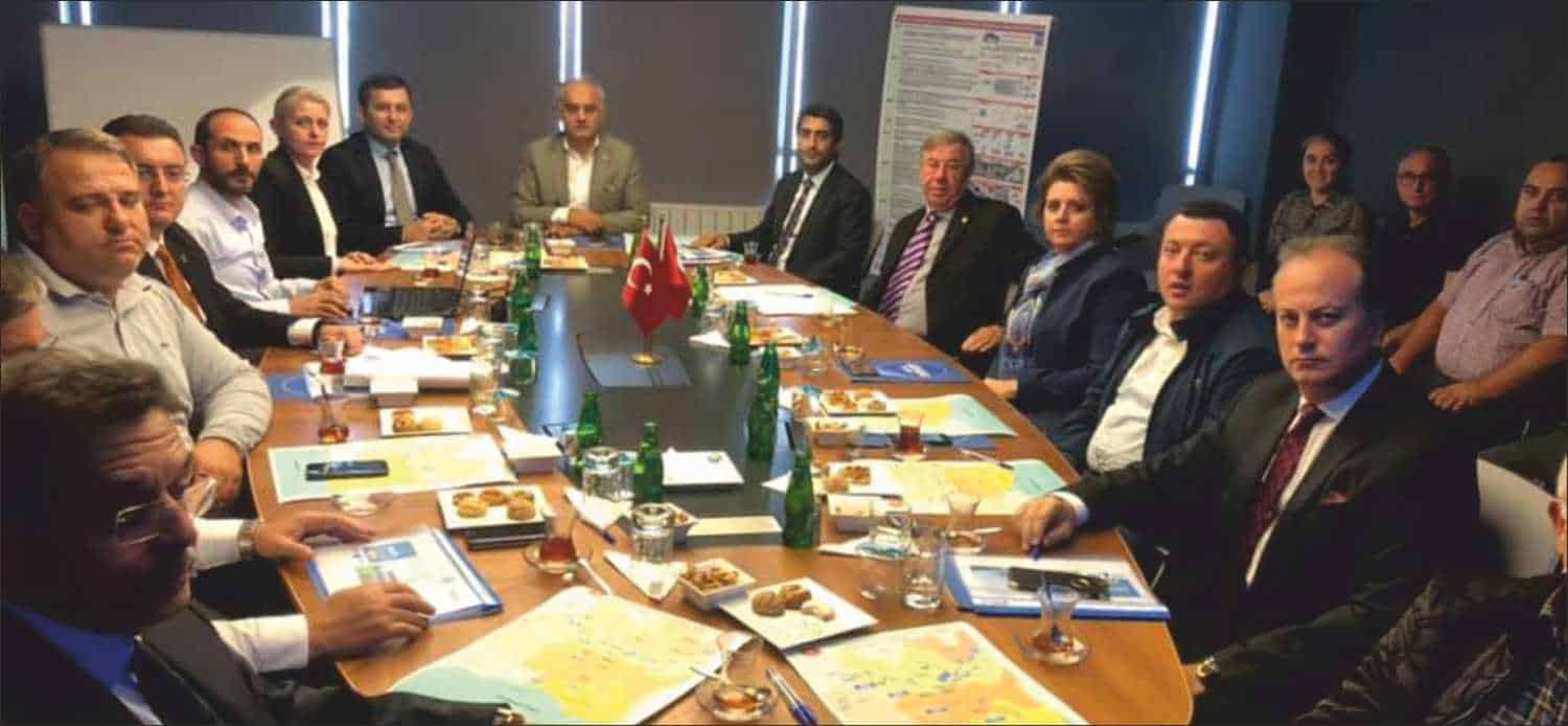 Uzunköprü Kaymakamı Hakan Yavuz Erdoğan, Ziraat Odası Başkanı Yıldız Kılıç,