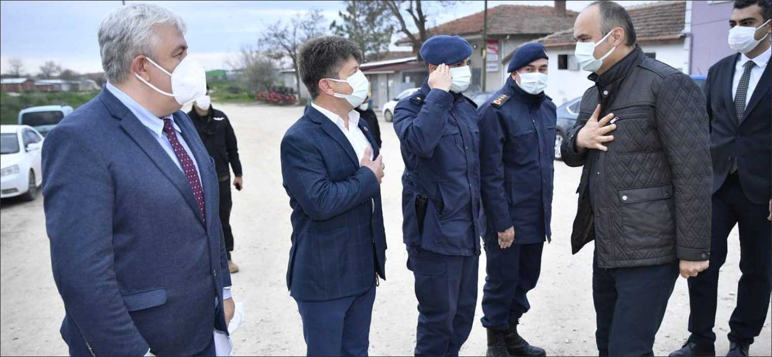   Edirne Valisi Ekrem Cannalp, mesaisinin büyük bölümünde salgın tedbirlerini