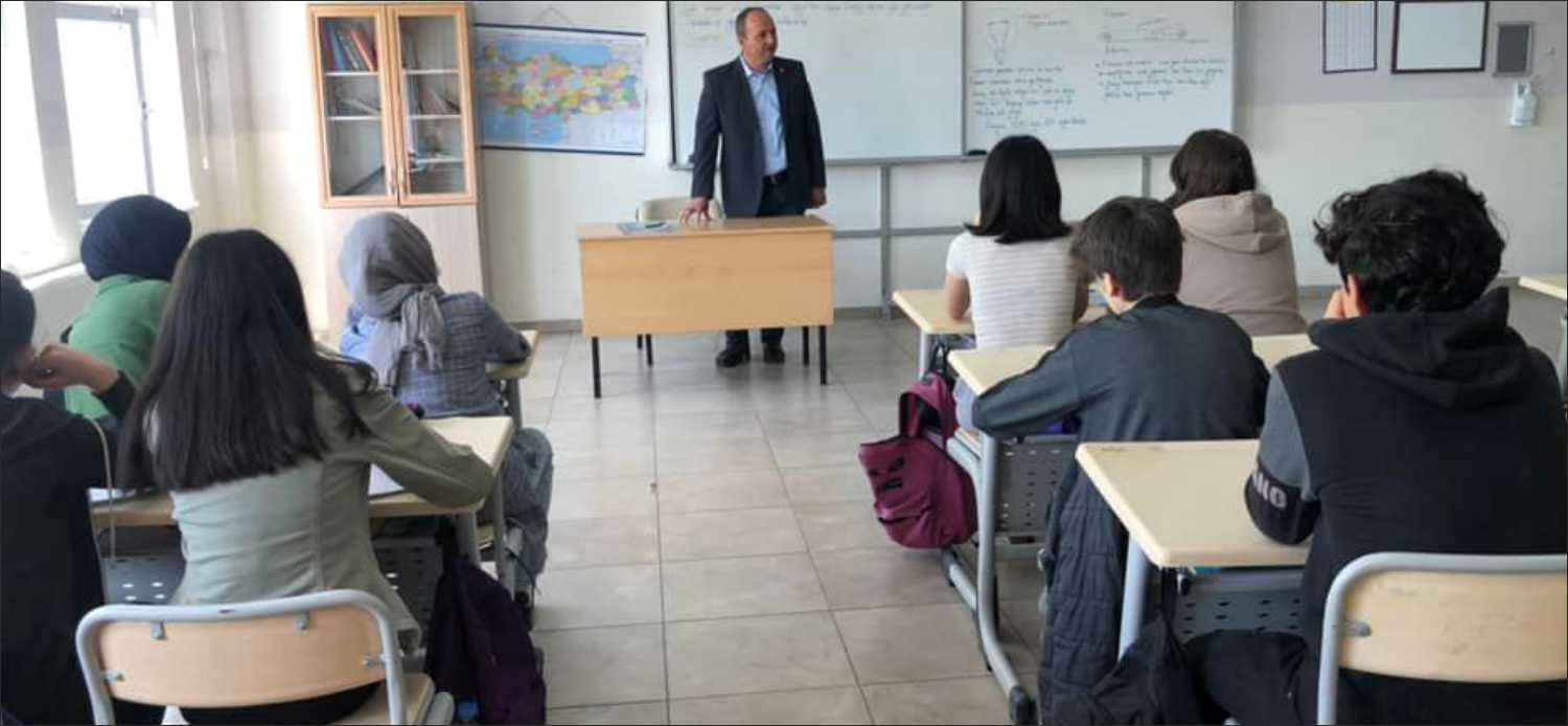 İmam Hatip Ortaokulu tarafından düzenlenen Hedef LGS 2022 çalışmaları kapsamında