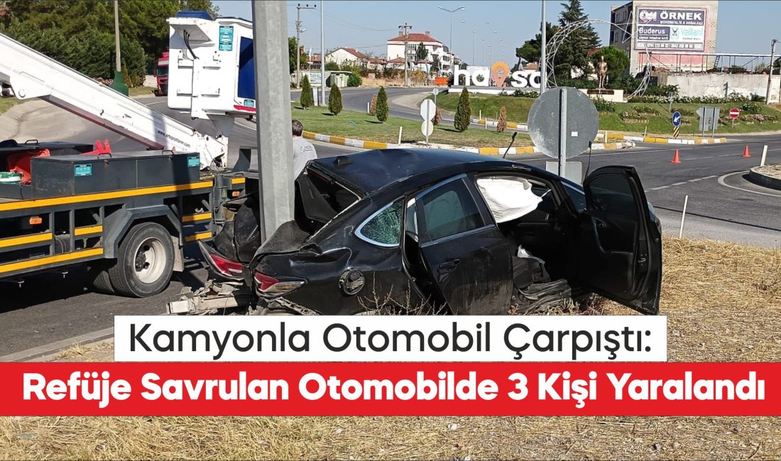 Havsa'da kamyon ile otomobilin çarpıştığı kazada 3 kişi yaralandı