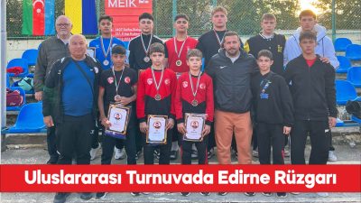 Edirneli güreşçiler, Bulgaristan'daki turnuvadan madalyalarla döndü.
