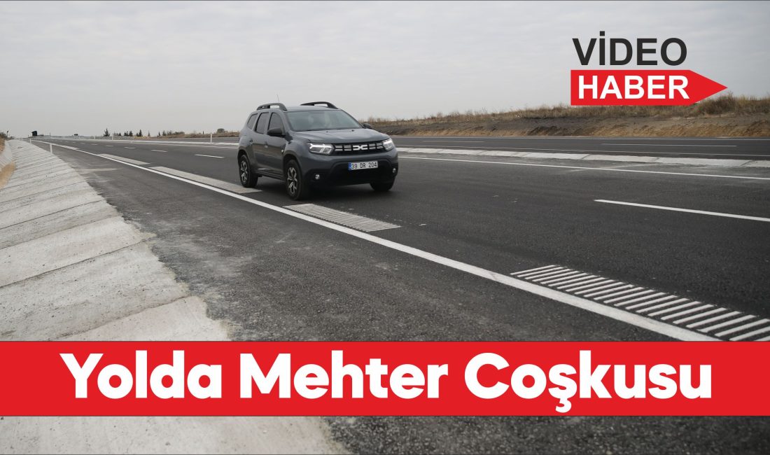 Edirne-Kırklareli arasındaki "melodili yol"dan geçenler Mehter Marşı eşliğinde yolculuk yapıyor.