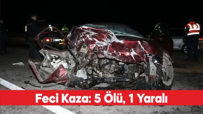 Çanakkale’nin Lapseki ilçesinde, iki otomobilin çarpışması sonucu 5 kişi öldü,