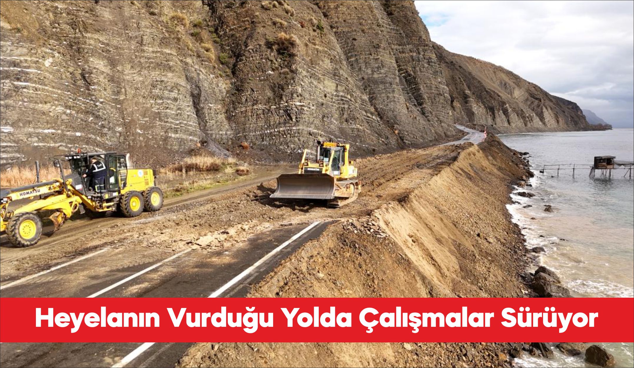 Tekirdağ’ın Şarköy ilçesinde meydana gelen heyelan nedeniyle trafiğe kapatılan Gaziköy-Uçmakdere