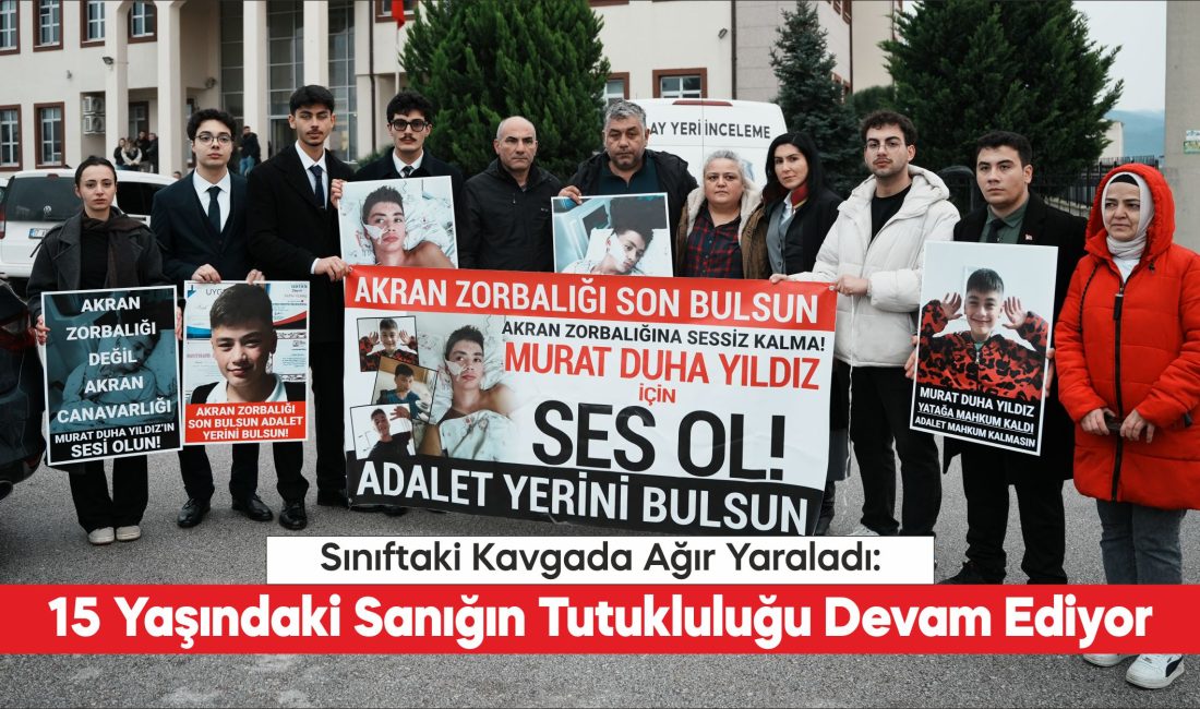 Çanakkale’nin Biga ilçesindeki bir lisede çıkan kavgada, sınıf arkadaşını darbederek