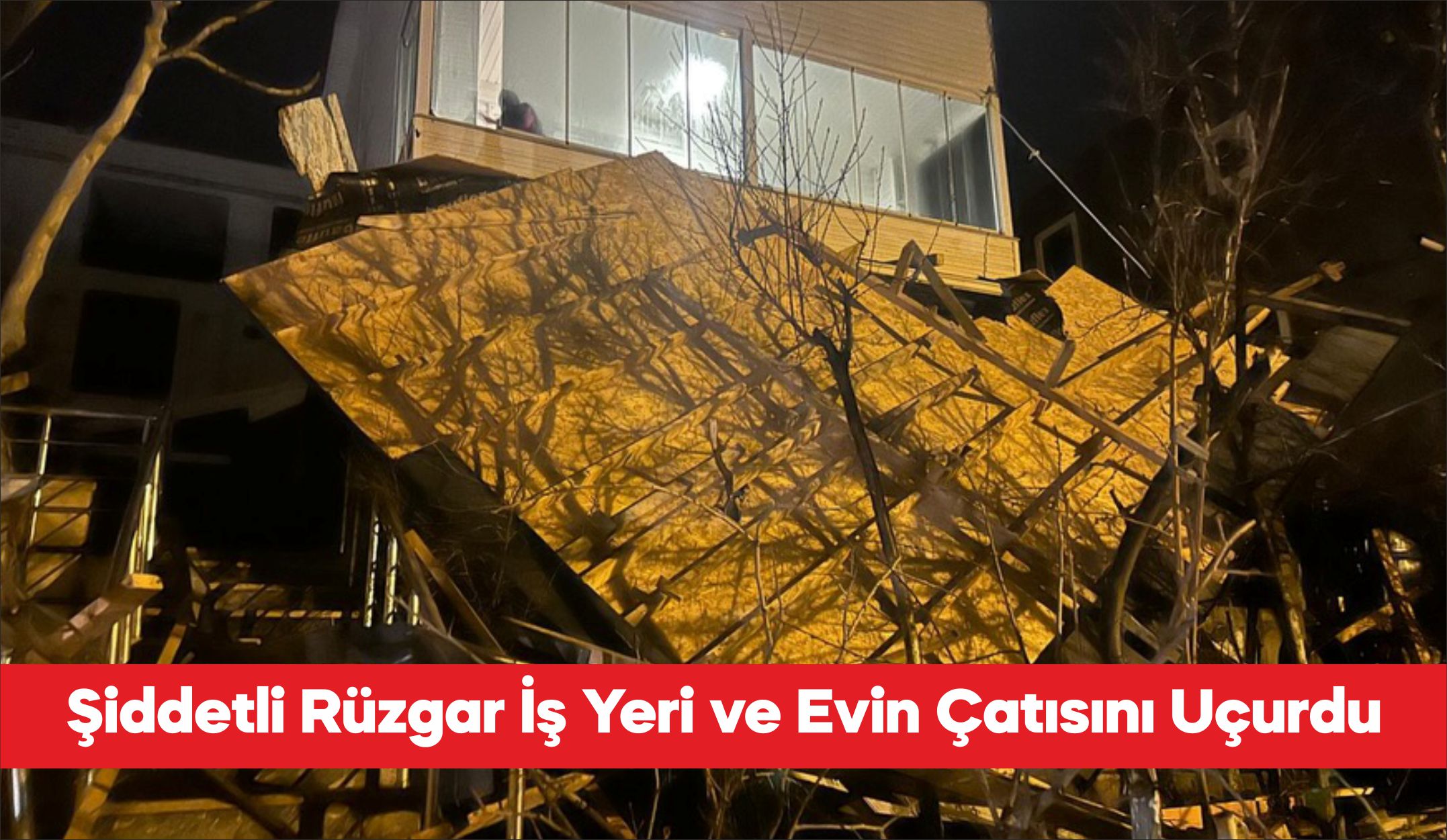 Tekirdağ’da şiddetli rüzgar nedeniyle bir iş yeri ve evin çatısı