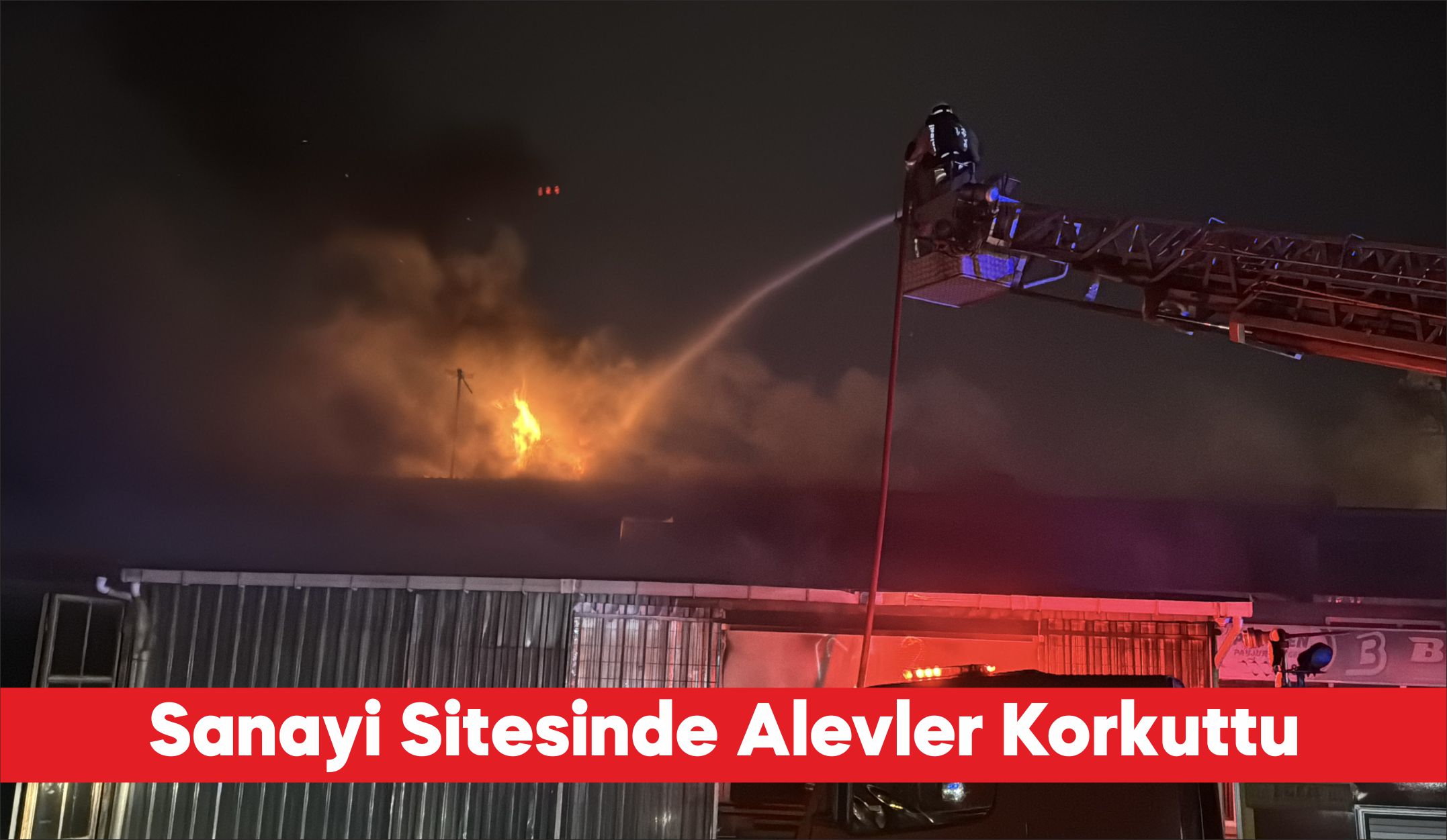 Edirne’de sanayi sitesindeki pimapen dükkanında çıkan ve bitişikteki orman malzemeleri