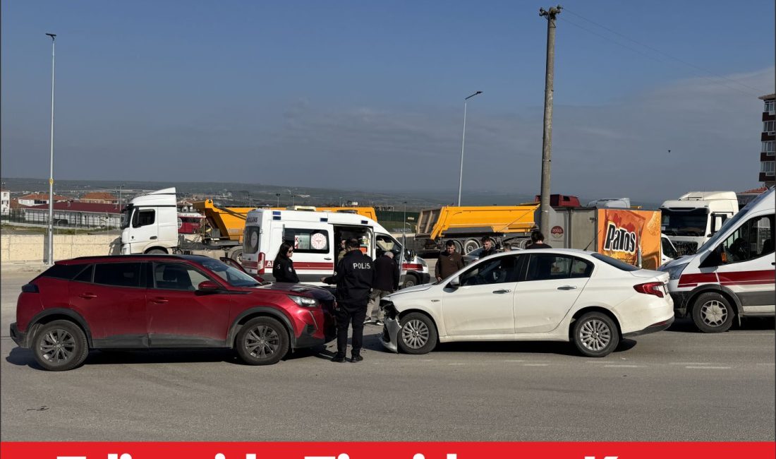 Edirne’de 3 aracın karıştığı kazada 1 kişi yaralandı. E.B. idaresindeki