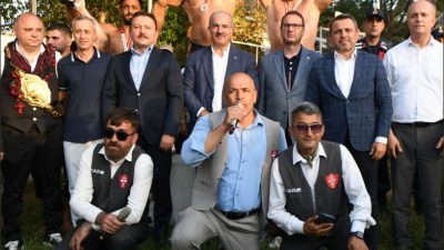 Çanakkale’nin Lapseki ilçesine bağlı Çardak beldesinde düzenlenen Tarihi Çardak Yağlı