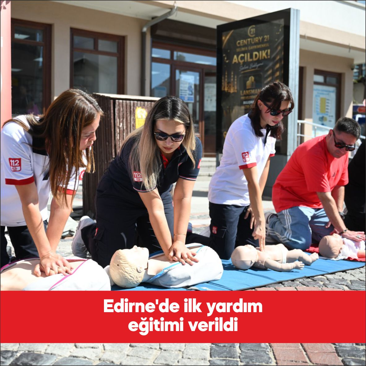 Edirne’de Dünya İlk Yardım Günü dolayısıyla ilk yardım eğitimi verildi.