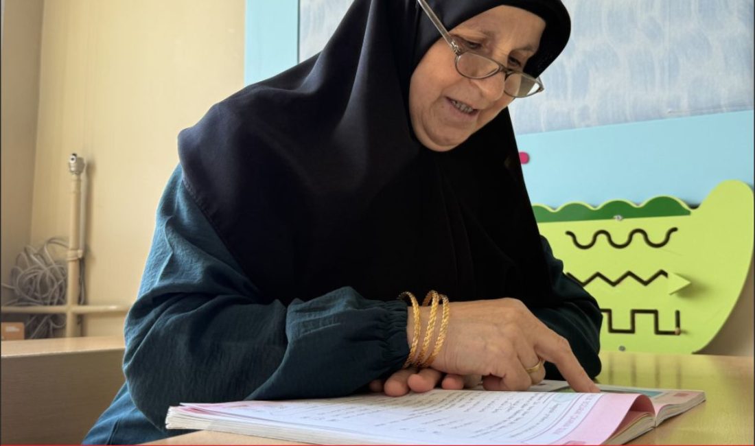 Tekirdağ’da çocukluğunda eğitim alma imkanı bulamayan 61 yaşındaki Ayşe Adaş,