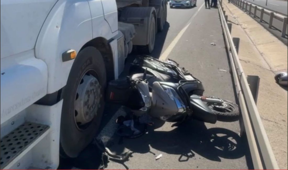 Tekirdağ’ın Çorlu ilçesinde hafriyat kamyonuyla çarpışan motosikletin sürücüsü yaralandı. Çorlu-Ergene