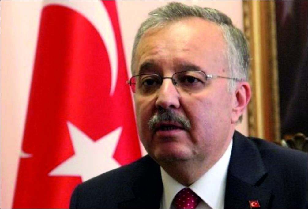 Halise Hatun mahallesindeki aynı ismi taşıyan camisinin restorasyonu vakıflar bölge