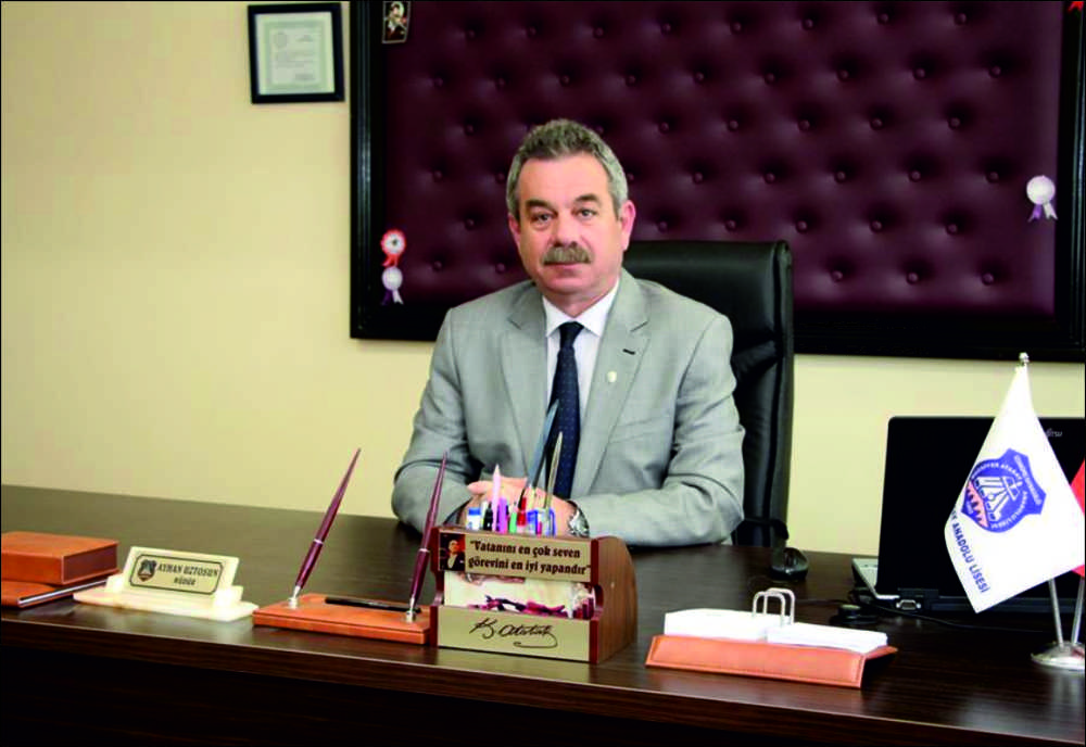 Uzunköprü Muzaffer Atasay Anadolu Lisesi Müdürü Ayhan Uztosun Sosyal medya