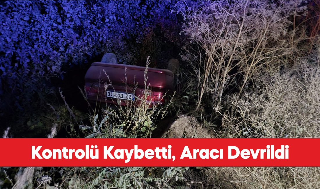 Edirne’de devrilen otomobilin sürücüsü yaralandı.