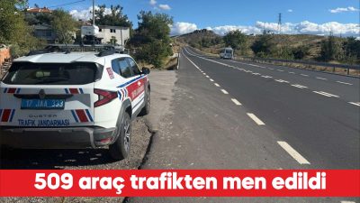 Çanakkale’de jandarma ekiplerince gerçekleştirilen trafik denetimlerinde geçen ay 509 araç