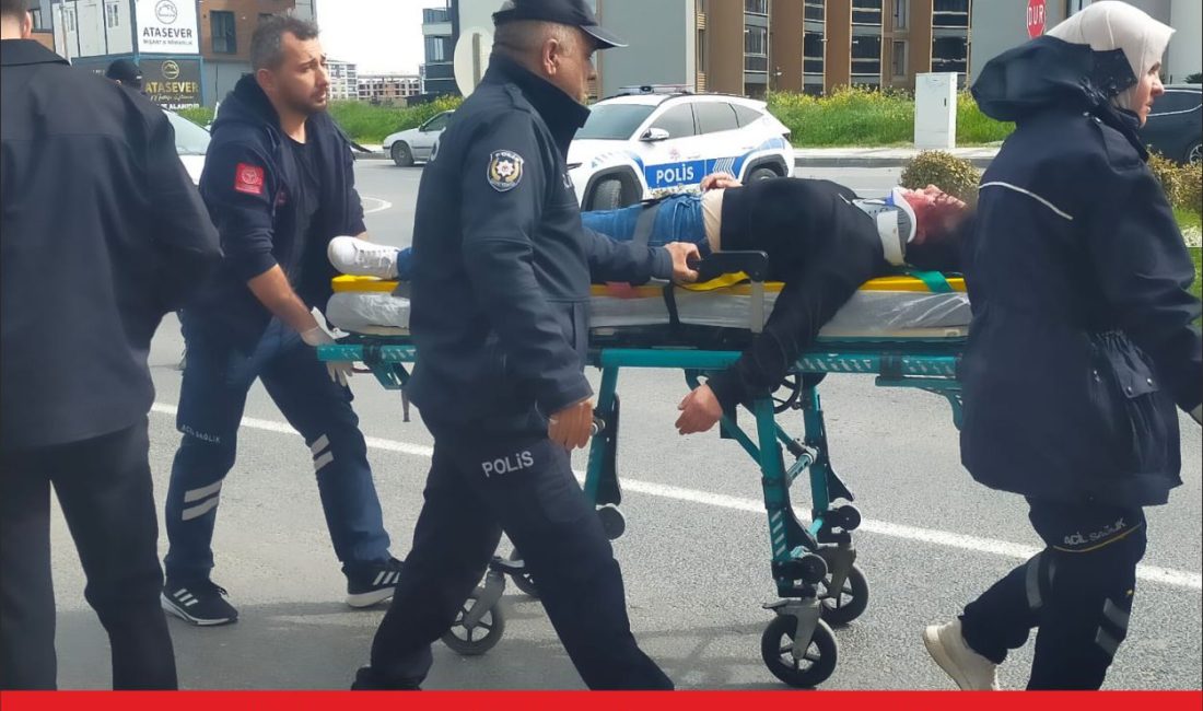 Tekirdağ’ın Çerkezköy ilçesinde motosikletin çarptığı yaya yaralandı. N.Ç. idaresindeki 59