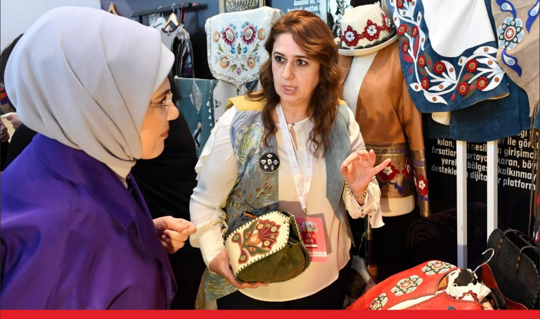 Cemre Çarşısı Projesi kapsamında düzenlenen etkinlikte, Edirne’de üretilen deri işleri