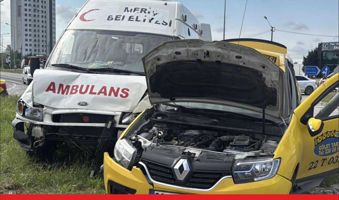 Edirne’de ambulans ile taksinin çarpışması sonucu 5 kişi yaralandı. S.A’nın
