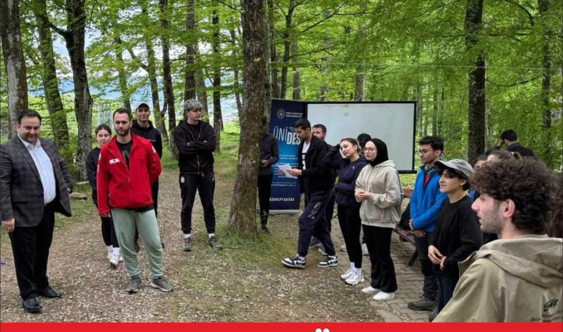 Kırklareli’nde üniversite öğrencilerine yönelik İğneada Longoz Ormanları’nda “Sor-Keşfet-Üret” etkinliği gerçekleştirildi.
