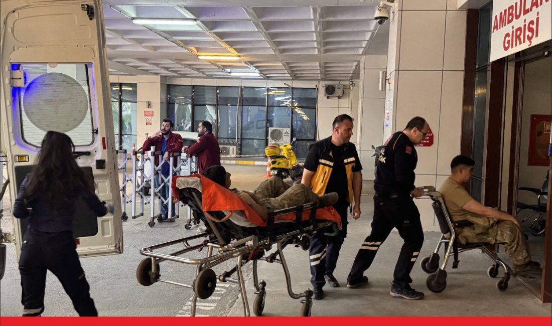 Edirne’de askeri aracın gümrük peronlarının duvarına çarpması sonucu 2 asker