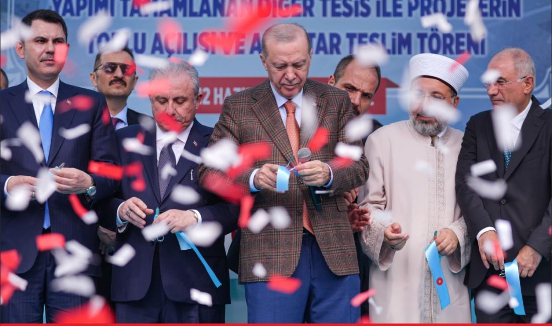 Cumhurbaşkanı Erdoğan, Selimiye’nin Açılışında Konuştu
"SELİMİYE, EBEDİYEN TÜRK-İSLAM YURDU OLDUĞUMUZUN TAPU