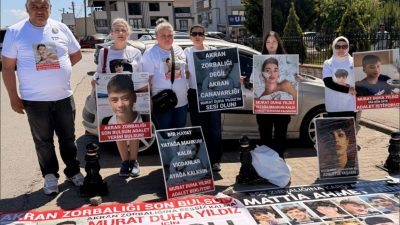 Çanakkale’nin Biga ilçesindeki bir lisede çıkan kavgada, sınıf arkadaşını darbederek