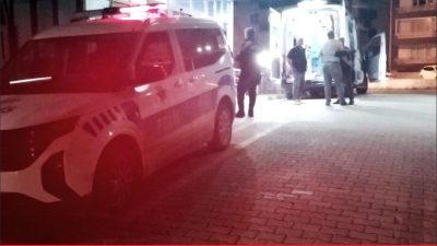 Çanakkale’nin Gelibolu ilçesinde, apartmanın dördüncü katından düşerek ağır yaralanan kişi