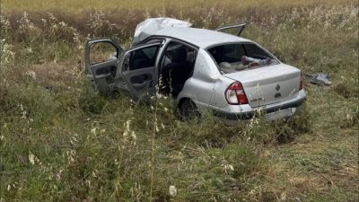 Edirne’nin Uzunköprü ilçesinde devrilen otomobildeki 4 kişi yaralandı. İ.T. (46)